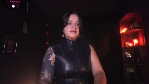 Snapshot of _alice_d chatting on December 2025 07:52:02 PM Miss Alice My internet sucks these days see you soon online show from December 2025 07:52:02 PM