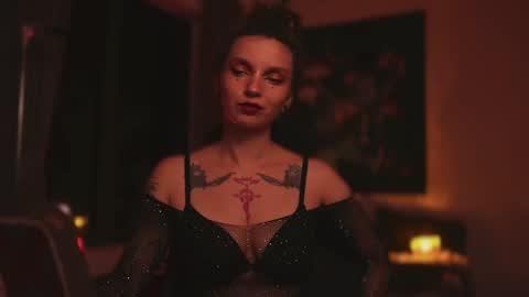 Snapshot of _alicemorrison_ chatting on February 2025 04:14:01 PM Alice Morrison Mistress Datura online show from February 2025 04:14:01 PM