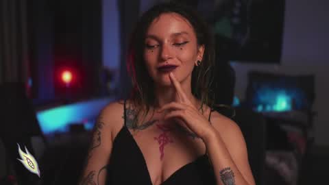 Snapshot of _alicemorrison_ chatting on February 2025 07:38:02 PM Alice Morrison Mistress Datura online show from February 2025 07:38:02 PM