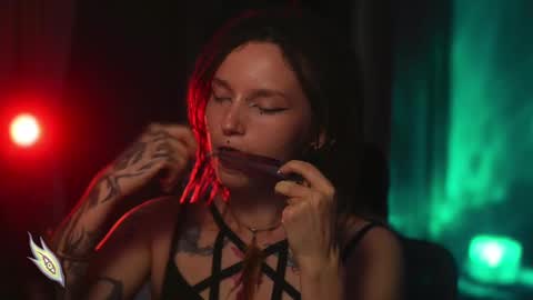 Snapshot of _alicemorrison_ chatting on March 2025 04:18:01 PM Alice Morrison Mistress Datura online show from March 2025 04:18:01 PM