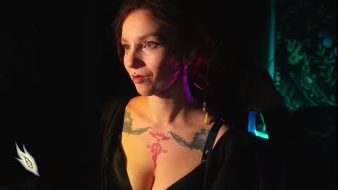 Snapshot of _alicemorrison_ chatting on December 2025 06:45:01 PM Alice Morrison Mistress Datura online show from December 2025 06:45:01 PM