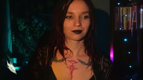 Snapshot of _alicemorrison_ chatting on December 2025 06:59:02 PM Alice Morrison Mistress Datura online show from December 2025 06:59:02 PM