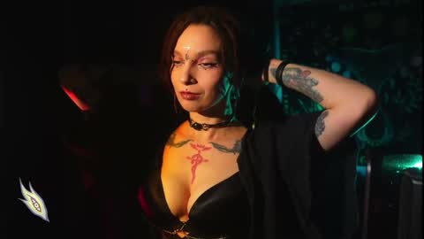 Snapshot of _alicemorrison_ chatting on January 2026 06:13:02 PM Alice Morrison Mistress Datura online show from January 2026 06:13:02 PM