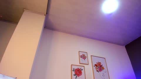 Snapshot of _aliice_1 chatting on January 2025 07:44:02 PM Alice online show from January 2025 07:44:02 PM