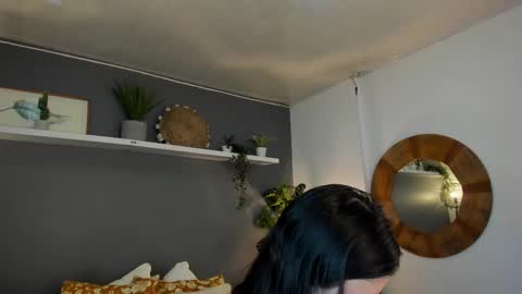 Snapshot of _aliice_1 chatting on February 2025 07:43:02 PM Alice online show from February 2025 07:43:02 PM