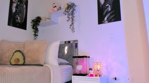 Snapshot of _alissonrose chatting on September 2025 09:14:02 PM Karo online show from September 2025 09:14:02 PM