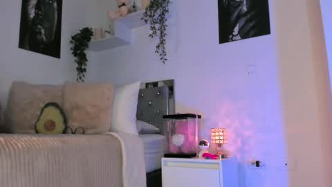 Snapshot of _alissonrose chatting on September 2025 12:01:01 AM Karo online show from September 2025 12:01:01 AM