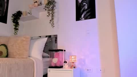 Snapshot of _alissonrose chatting on October 2025 10:51:02 PM Karo online show from October 2025 10:51:02 PM