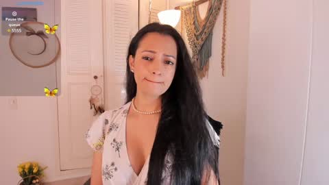 Snapshot of _anaruiz chatting on December 2024 07:31:02 PM Ana Ruiz online show from December 2024 07:31:02 PM