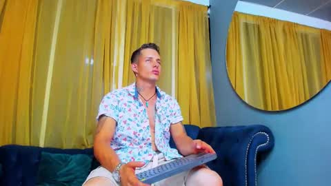 Snapshot of _angel_rivera chatting on February 2026 01:35:02 AM Angel Rivera online show from February 2026 01:35:02 AM