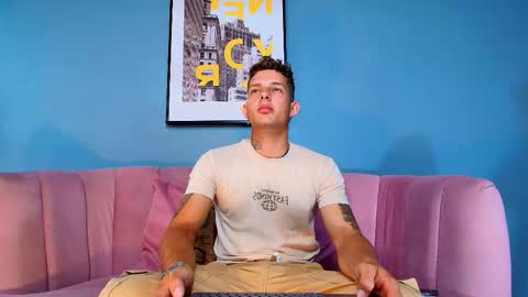 Snapshot of _angel_rivera chatting on February 2026 11:06:01 PM Angel Rivera online show from February 2026 11:06:01 PM