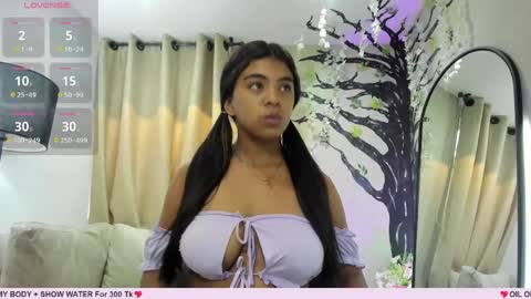 Snapshot of _anna_maria chatting on May 2026 11:37:02 AM online show from May 2026 11:37:02 AM