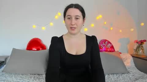 Anna online show from April 2026 12:33:01 PM