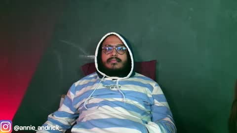 Annie Andrick online show from November 2025 01:00:01 PM