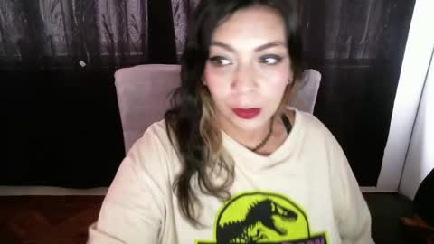 Snapshot of _ari_gato_ chatting on October 2025 06:16:02 PM vero online show from October 2025 06:16:02 PM