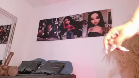 Snapshot of _ariana_lopez_ chatting on July 2026 02:26:02 PM Ariana online show from July 2026 02:26:02 PM