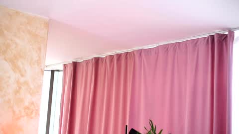 Arielle online show from January 2025 09:13:01 AM