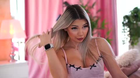 Arielle online show from February 2025 10:48:02 AM