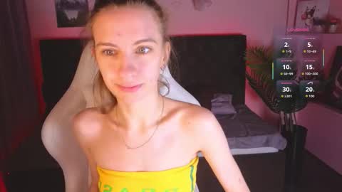 _ash_leyy_ online show from September 2025 01:27:02 AM