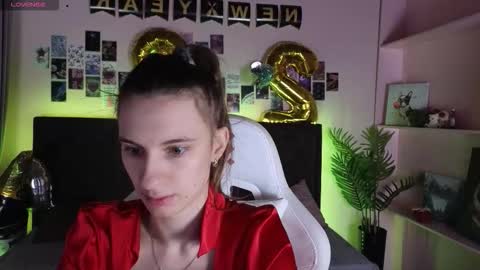 _ash_leyy_ online show from December 2025 01:24:02 AM