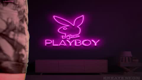 Snapshot of _available_ chatting on February 2026 11:36:02 PM _available_ online show from February 2026 11:36:02 PM