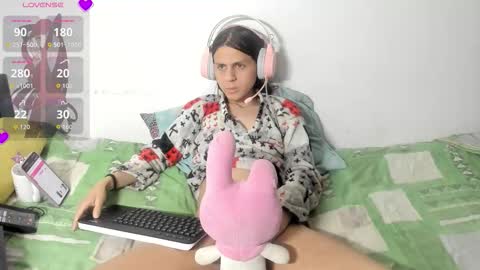 _baby_vi online show from February 2026 02:06:02 AM