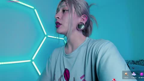 Lunita  online show from December 2024 07:42:01 AM