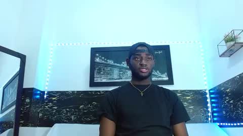 Andrew online show from October 2025 03:02:02 AM