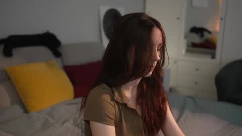 Lili online show from September 2025 11:36:02 AM