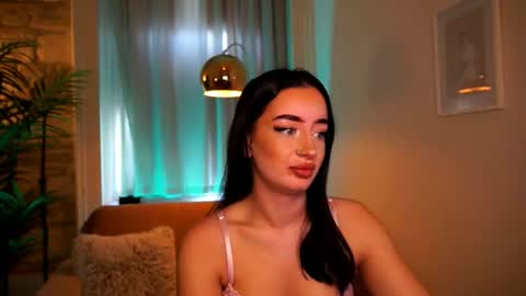 Snapshot of _blackpeaarl chatting on July 2026 10:41:01 AM Pearl online show from July 2026 10:41:01 AM