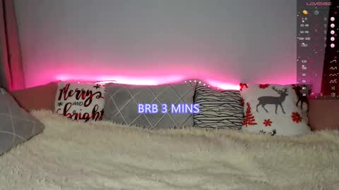 Snapshot of _blonde_barbie_ chatting on February 2026 08:57:02 PM Elizabeth online show from February 2026 08:57:02 PM