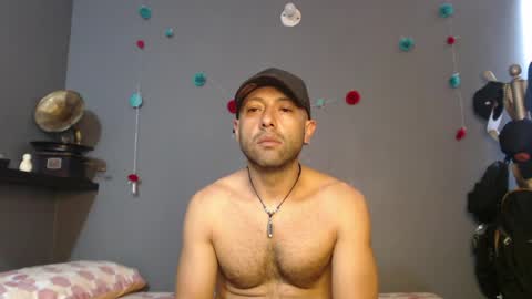 Snapshot of _bonnie__and_clyde chatting on June 2026 08:14:02 PM _bonnie__and_clyde online show from June 2026 08:14:02 PM