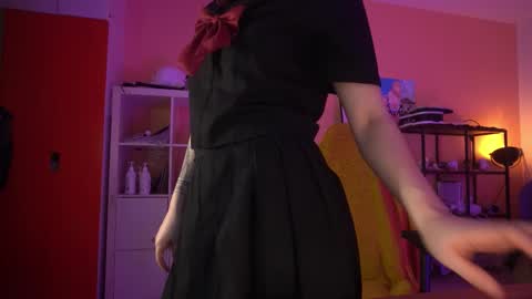 Snapshot of _bramble_ chatting on December 2025 01:05:02 PM Bramble online show from December 2025 01:05:02 PM