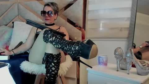 Brenda online show from February 2025 03:32:02 PM