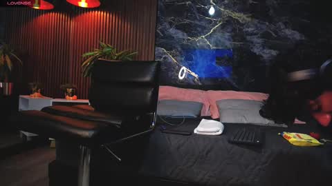 Snapshot of _bunny_boy_ chatting on February 2025 03:02:02 AM _bunny_boy_ online show from February 2025 03:02:02 AM