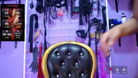 Bella online show from October 2025 03:10:01 AM