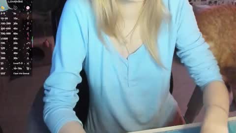 Snapshot of _caramel_milk_ chatting on October 2025 02:33:01 AM Merlizz online show from October 2025 02:33:01 AM