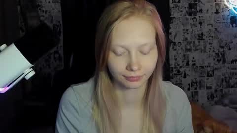 Snapshot of _caramel_milk_ chatting on December 2025 02:54:02 AM Merlizz online show from December 2025 02:54:02 AM