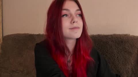 Snapshot of _caroline_coy chatting on November 2025 01:06:02 PM Caroline online show from November 2025 01:06:02 PM