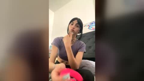 Snapshot of _catalina_linda_ok chatting on July 2026 01:02:02 PM _catalina_linda_ok online show from July 2026 01:02:02 PM