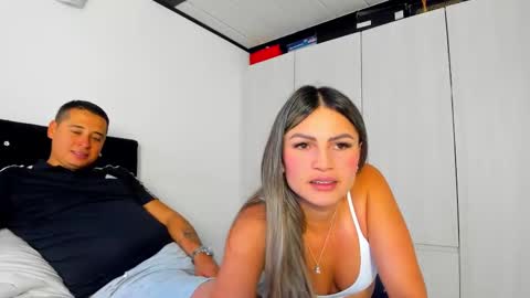 Snapshot of _cereza_ chatting on February 2025 08:20:02 PM Bella online show from February 2025 08:20:02 PM