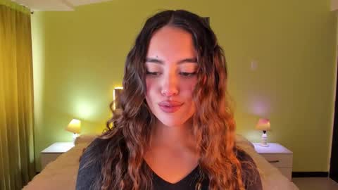 Charlote online show from October 2025 07:00:01 PM