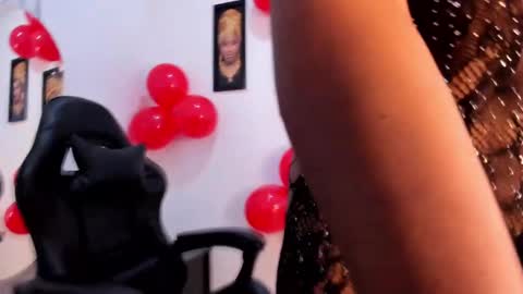 _charlottedavis online show from February 2025 03:27:01 PM