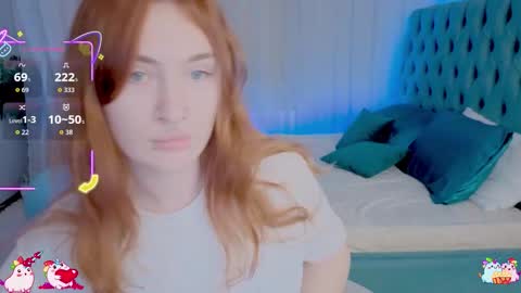 Alisa NO NUDE online show from November 2025 01:21:02 PM