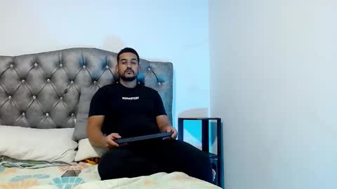 Snapshot of _christopher_dennis_ chatting on November 2025 02:10:02 AM CRIS online show from November 2025 02:10:02 AM