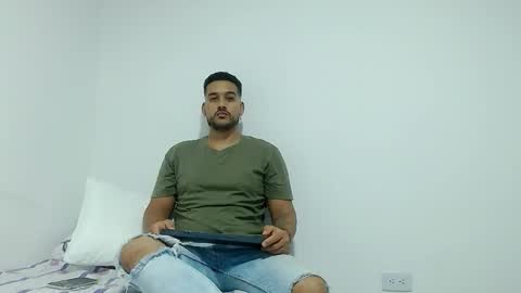 Snapshot of _christopher_dennis_ chatting on January 2026 03:42:02 AM CRIS online show from January 2026 03:42:02 AM