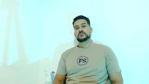 Snapshot of _christopher_dennis_ chatting on February 2026 01:09:01 AM CRIS online show from February 2026 01:09:01 AM