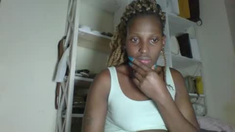 Snapshot of _clara01 chatting on May 2026 08:33:01 AM clara online show from May 2026 08:33:01 AM