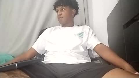 Snapshot of _cockpromise_ chatting on January 2025 08:32:02 PM _cockpromise_ online show from January 2025 08:32:02 PM