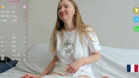 Sophie online show from April 2026 10:57:02 AM